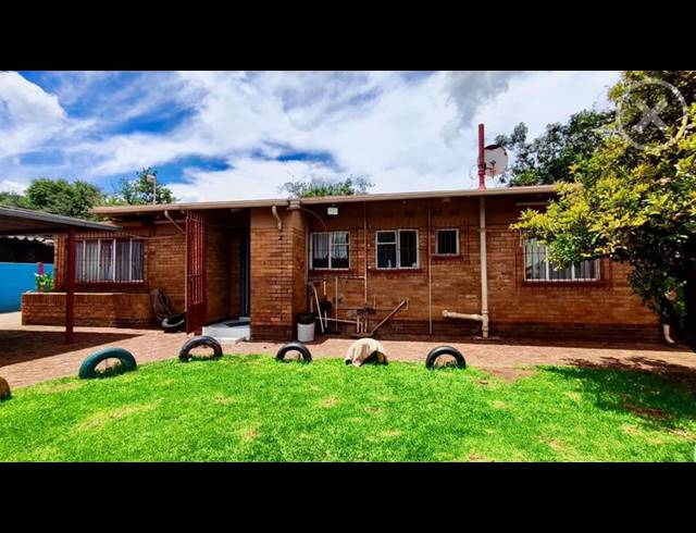 3 BEDROOM HOUSE FOR SALE IN VANDERBIJLPARK CW 3